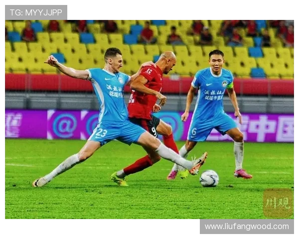 成都蓉城主场激战青岛海牛鏖战九十分钟胜负悬念迭起