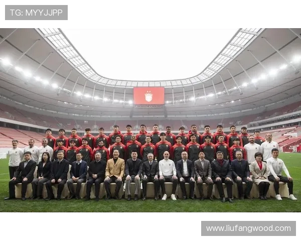 上海海港全力备战新赛季展示城市荣耀推动足球事业高质量发展