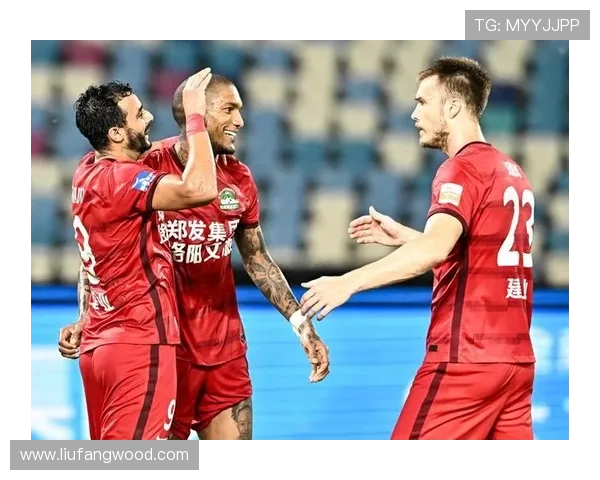 成都足球队在杯赛积分榜上以86分稳居第一名展现强劲实力