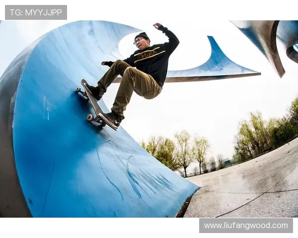 武汉滑板队的盯防策略分析与战术得失探讨