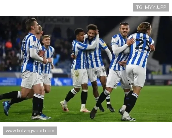 伯恩利与哈德斯菲尔德精彩对决比分揭晓分析与回顾