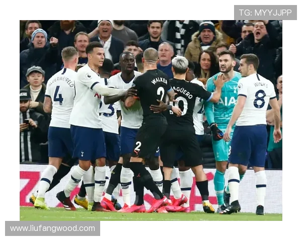 利物浦与巴萨对决评分分析揭示两队表现差异与关键球员表现